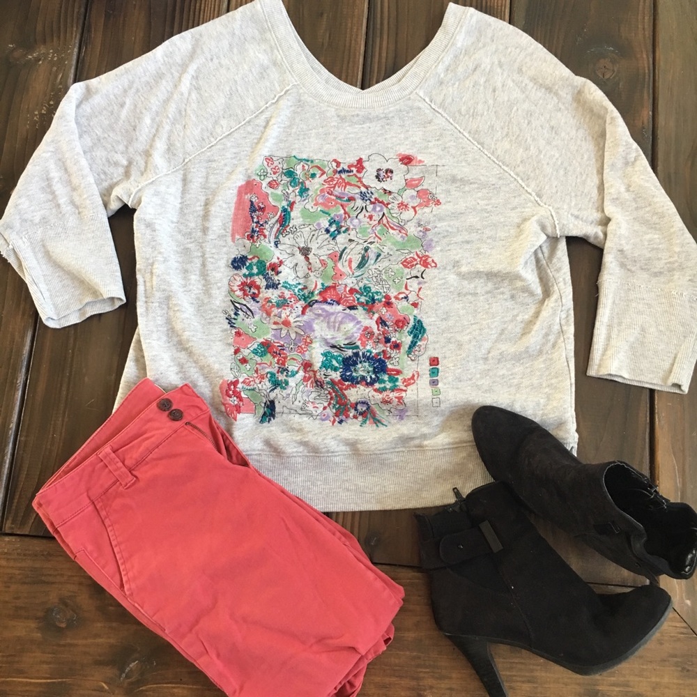 Anthropologie Postage Stamp Gray V Neck size XL